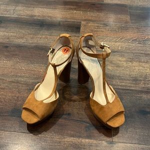 Jessica Simpson platform brown suede sandals. Size 11.